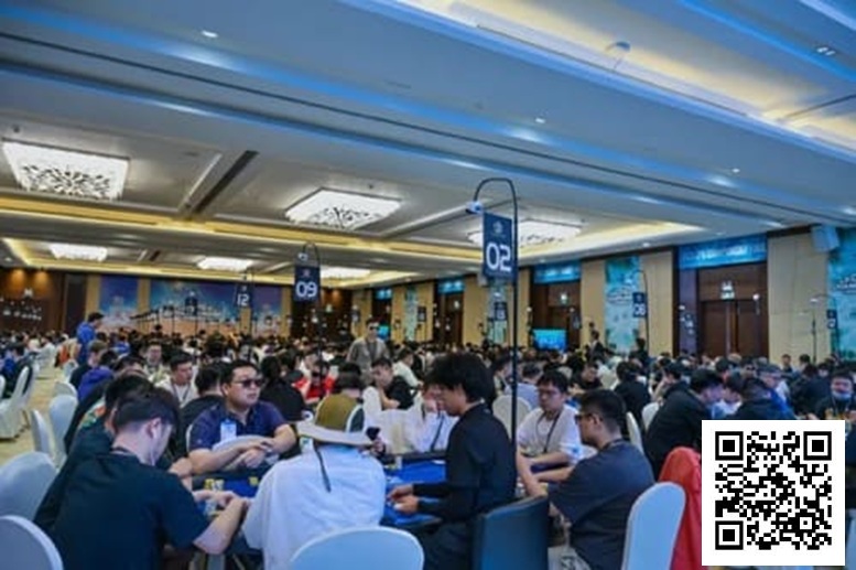 2025CPG三亚总决赛｜速战速决！主赛事首次同步即将入围圈泡沫击碎！王泰麒装袋168万记分牌携手240人晋级第三轮！