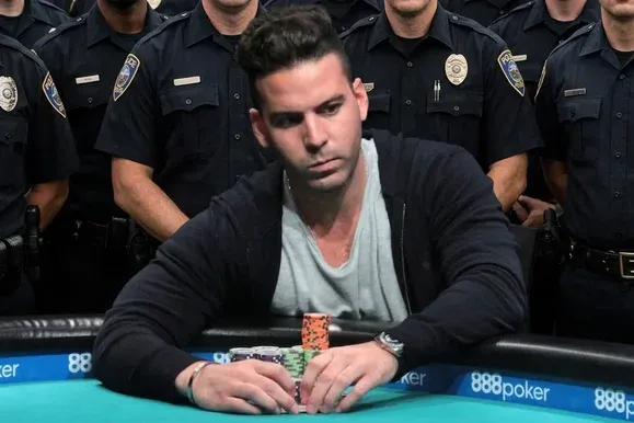 从WSOP冠军到面临25年刑期,他到底经历了什么?